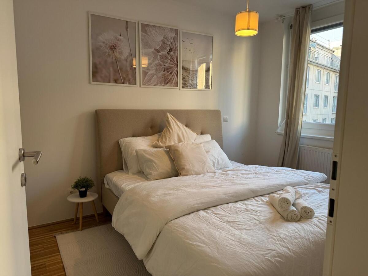 2br, Balcony, Central, Danube, U6 & S-bahn - Axara Housing Brn 38 Apartment *
