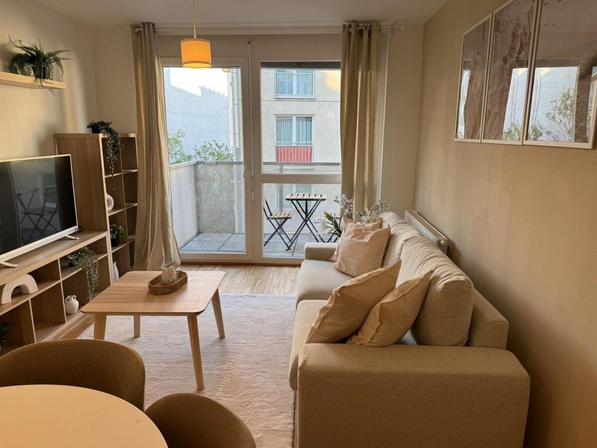 2br, Balcony, Central, Danube, U6 & S-bahn - Axara Housing Brn 38 *