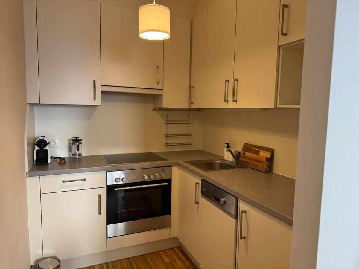 2br, Balcony, Central, Danube, U6 & S-bahn - Axara Housing Brn 38 Apartment Wien